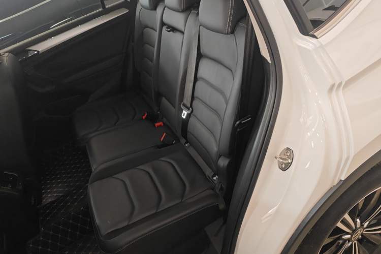 Used Volkswagen Tiguan L 2021 330TSI Automatic Two-Wheel Drive Smart Edition