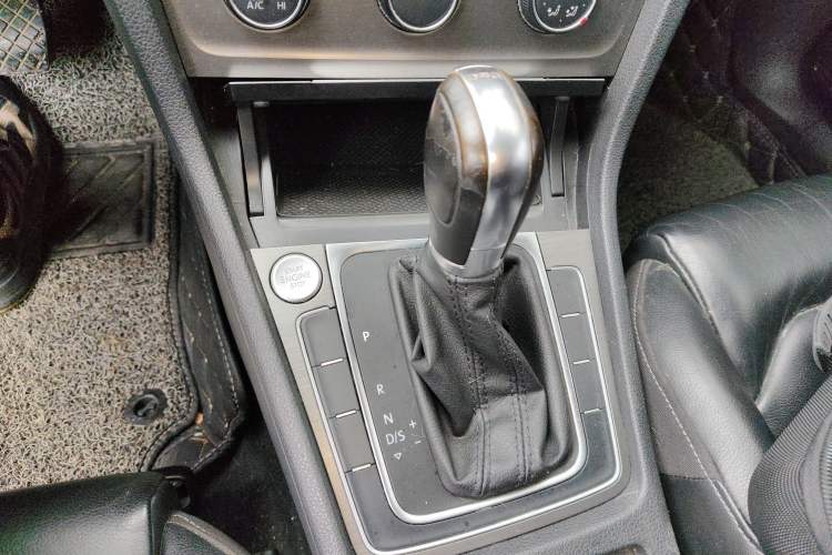 Used Volkswagen Golf 2016 230TSI Automatic Luxury Version