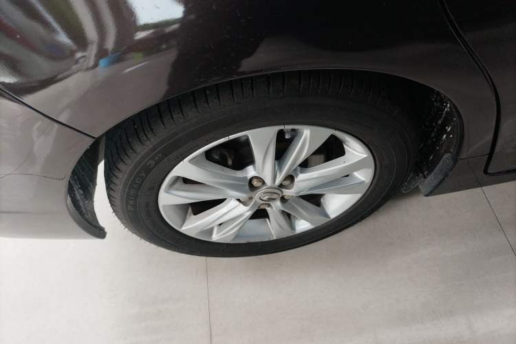 Used Lexus CT 2014 CT200h Elite Edition Monochrome Exterior 5