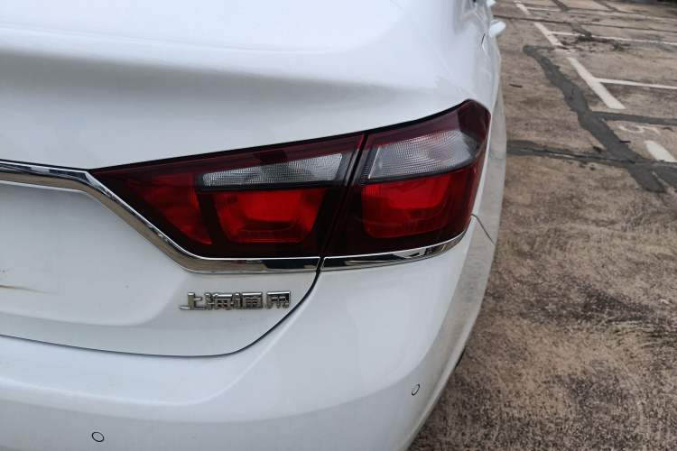 Used Chevrolet Cruze 2015 1.5L Automatic Luxury Edition Right Rear Taillight