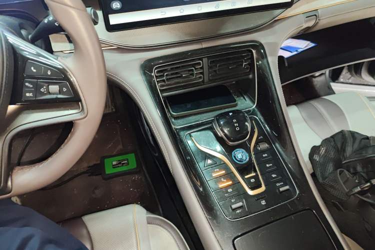 Used BYD Frigate 07 2023 DM-i 100KM Prestige Model Gear Lever