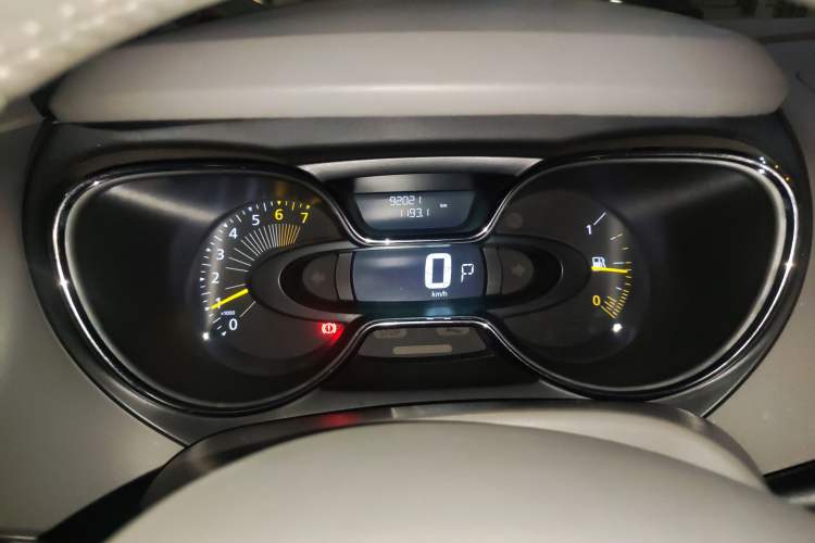 Used Renault Captur 2015 1.2T Automatic Luxury Edition