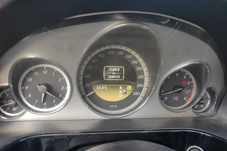 Used Mercedes-Benz E-Class 2012 E 260 L CGI Fashion Model
