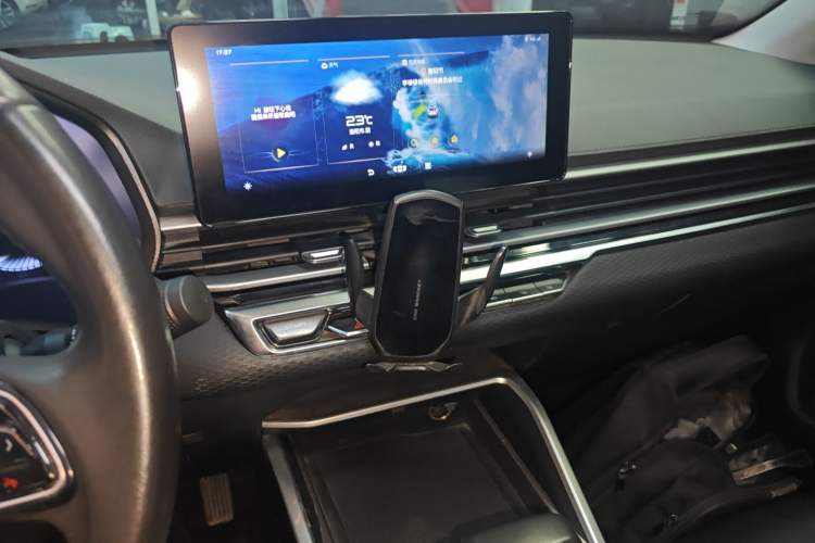 Used Geely Auto Emgrand 2022 4th Generation 1.5L CVT Luxury Model
