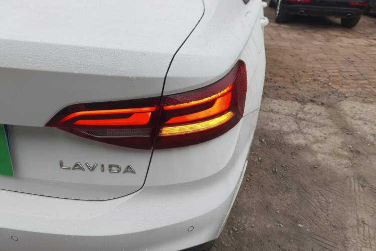 Used Volkswagen Lavida 2023 Revised 1.5L Automatic DeYi Edition