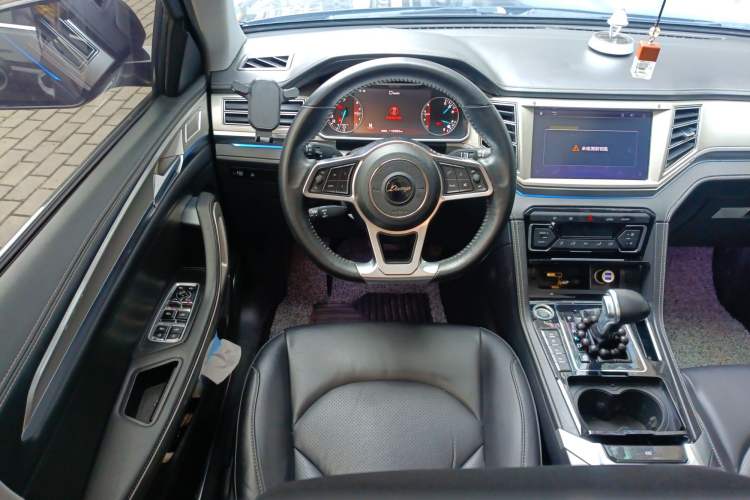 Used Zotye Domy X7 2017 1.8T DCT Prestige Model
