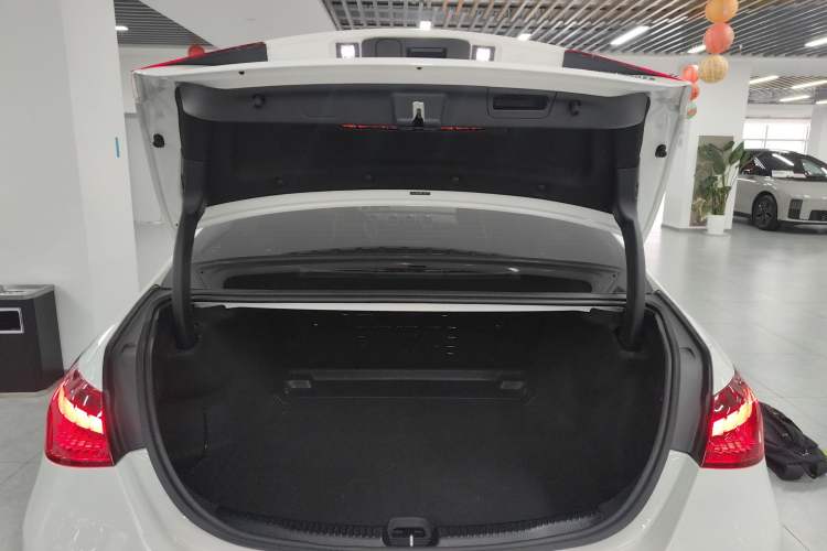 Used Mercedes-Benz C-Class 2024 C 260 L Brilliant Night Sports Edition
