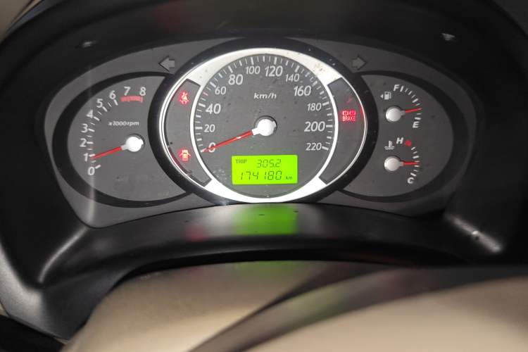 Used Hyundai Tucson 2009 2.0L Manual Two-Wheel Drive Fashion Edition