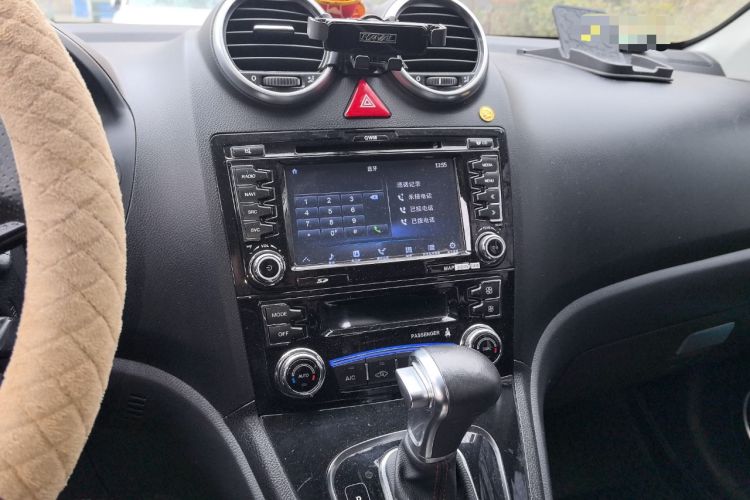 Used Haval H6 2016 Upgraded Model 1.5T Automatic Two-Wheel Drive Elite Version
