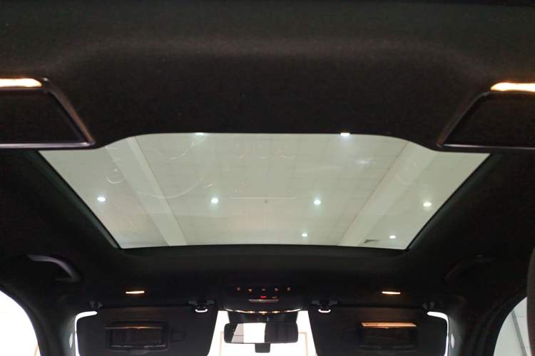 Used Mercedes-Benz GLC 2022 Refreshed GLC 300 L 4MATIC Dynamic Edition
