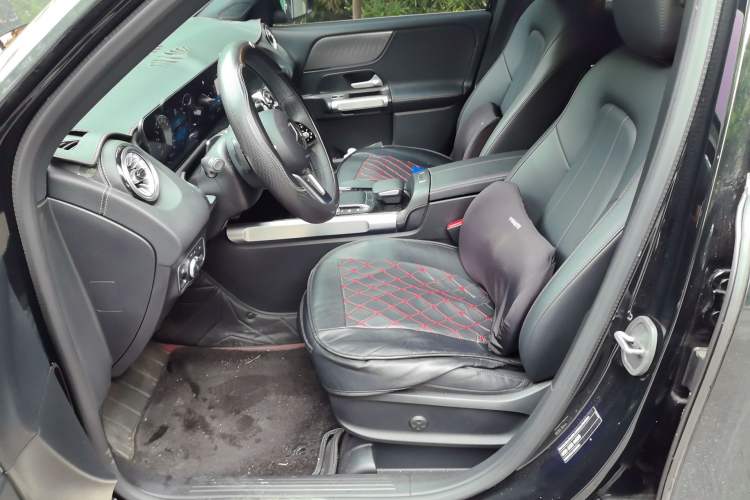 Used Mercedes-Benz GLB 2023 GLB 220 Sport Edition Left Front Seat