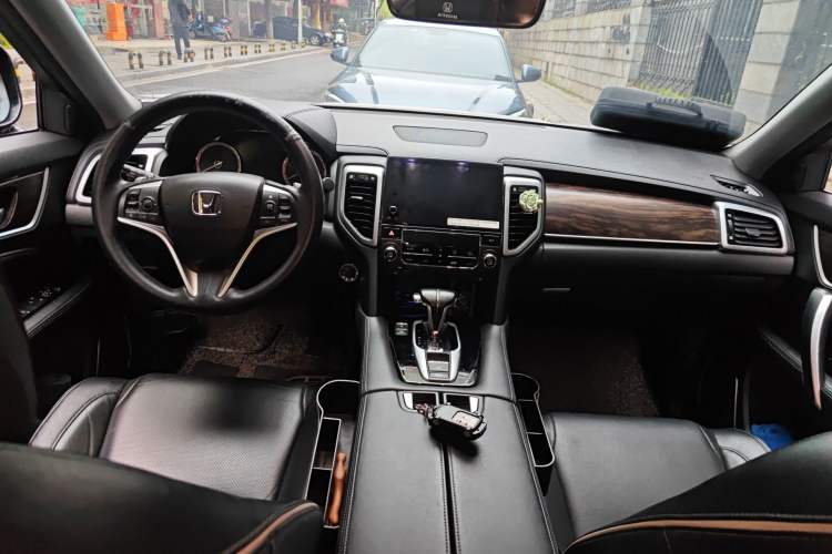 Used Honda UR-V 2017 240TURBO Two-Wheel Drive Luxury Edition China VI
