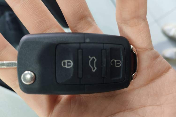 Used Toyota FRONTLANDER 2023 2.0L CVT Elite Edition Vehicle Key