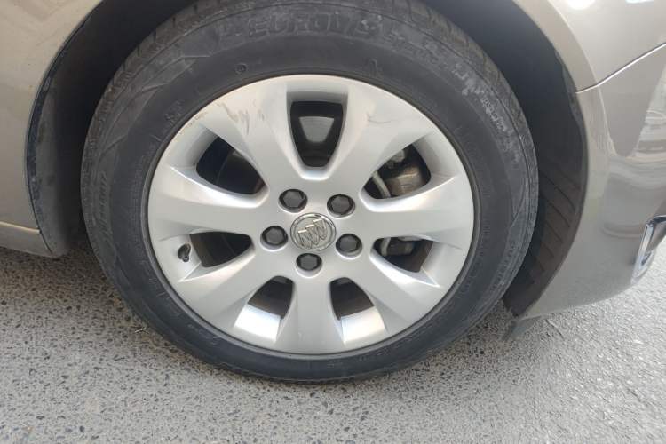 Used Buick Regal 2015 1.6T Elite Tech Model Right Front Wheel Hub