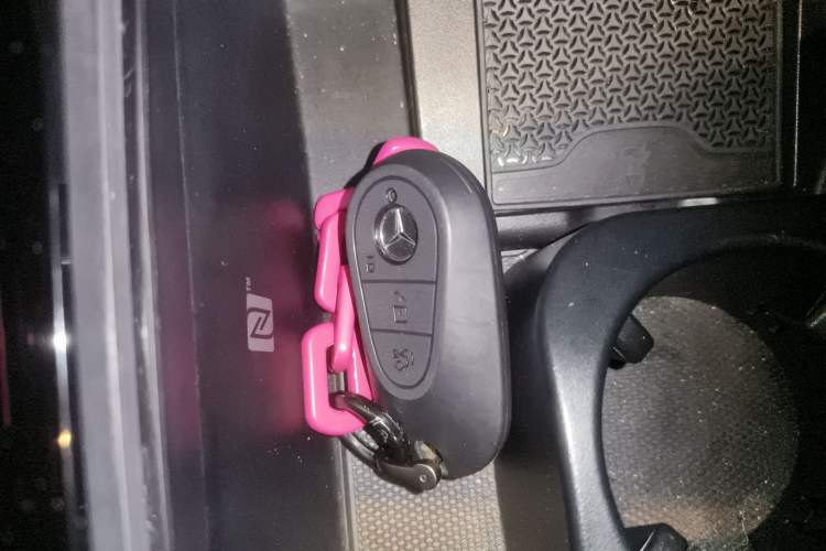 Used Mercedes-Benz EQE 2022 350 Pioneer Edition Interior 1