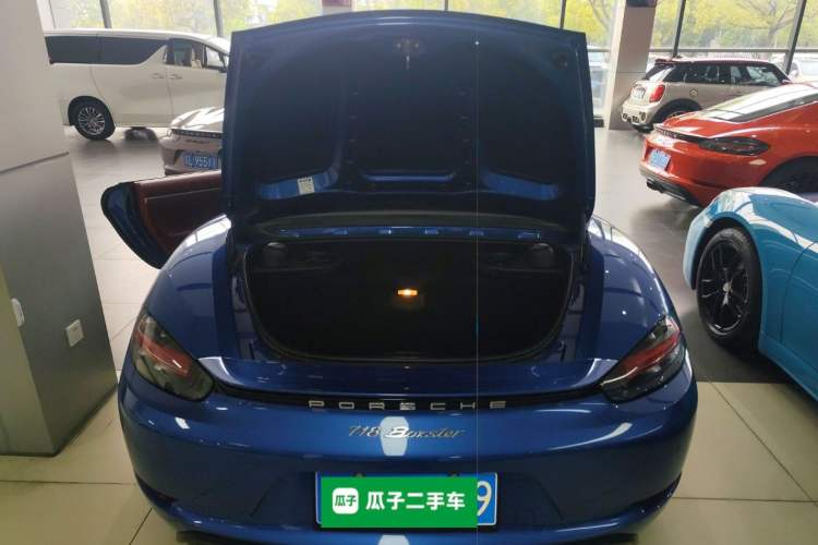 Used Porsche 718 2018 Boxster 2.0T Trunk