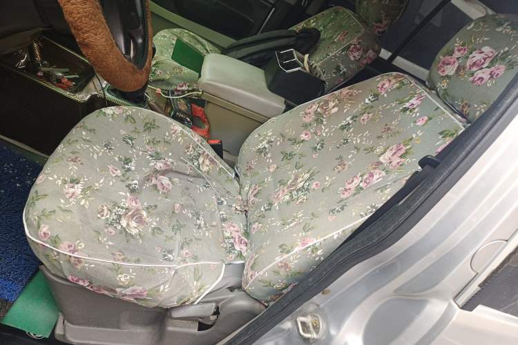 Used FORTHING Lingzhi 2016 M3L 1.6L 7-Seater Standard Model