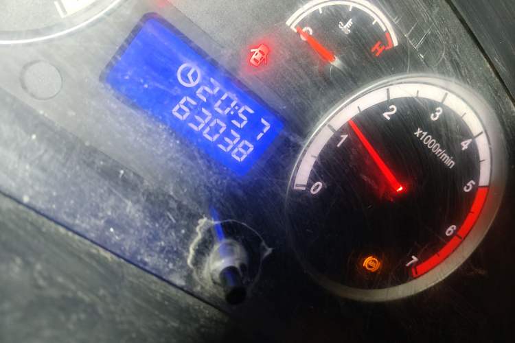 Used Foton Scenic G7 2017 2.0L Long-Wheelbase Commercial Van High Roof 2 Seats 4Q20M
