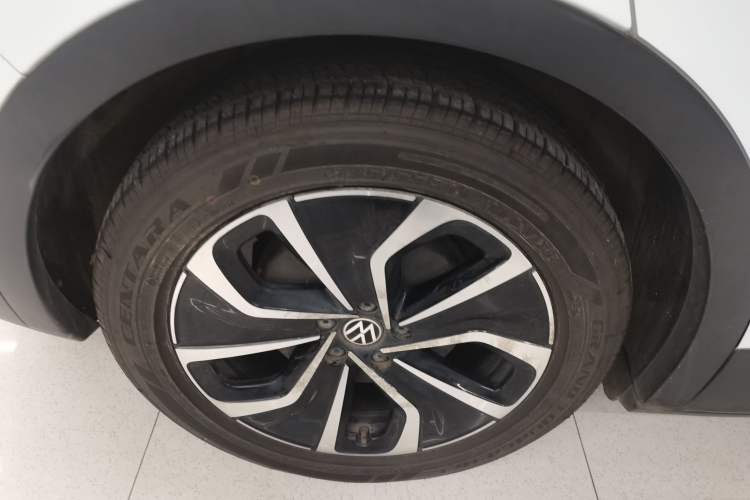 Used Volkswagen ID.4 X 2022 Pure Smart Edition Right Rear Wheel Hub