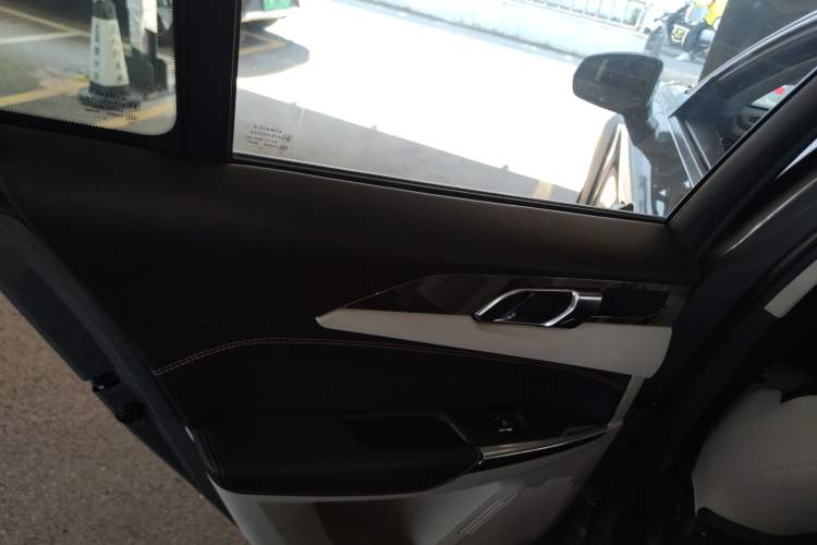 Used Lynk & Co 02 2019 1.5T DCT Two-Wheel Drive Zhaoban Version China VI Standard