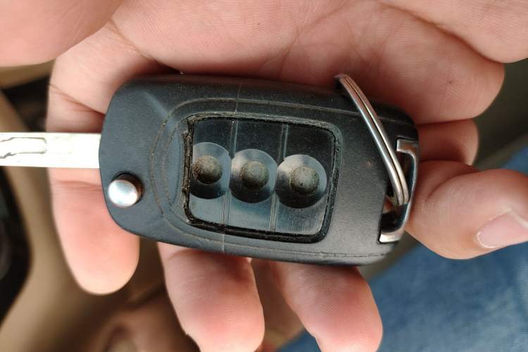 Used Baojun 730 2014 1.8L manual Comfort trim 7-seater Vehicle Key