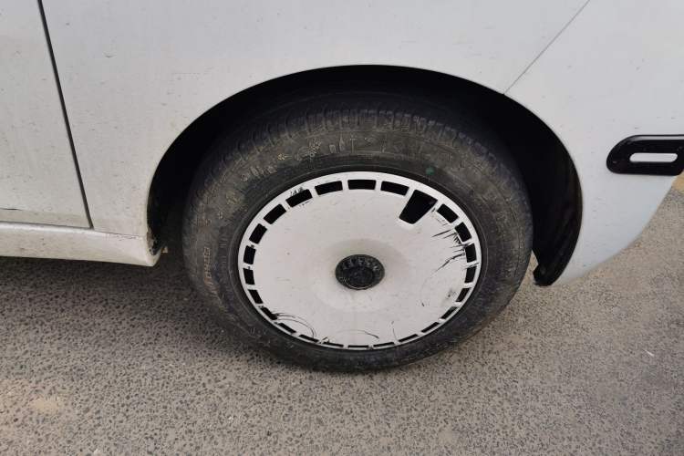 Used Chery QQ Ice Cream 2024 Edition Youth Version 205km Sundae