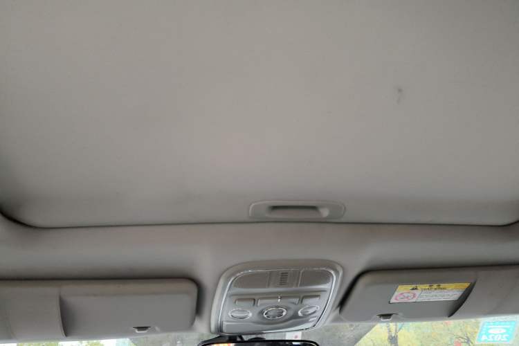 Used Haval H6 2015 Revised Version Sport Edition 1.5T Manual Transmission Two-Wheel Drive Elite Grade