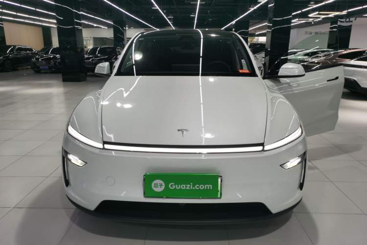 Used Tesla Model Y 2025 Rear-Wheel Drive First Edition