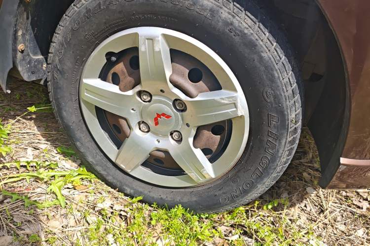 Used Wuling Hongguang 2015 1.5L S Basic Version China V Standard
