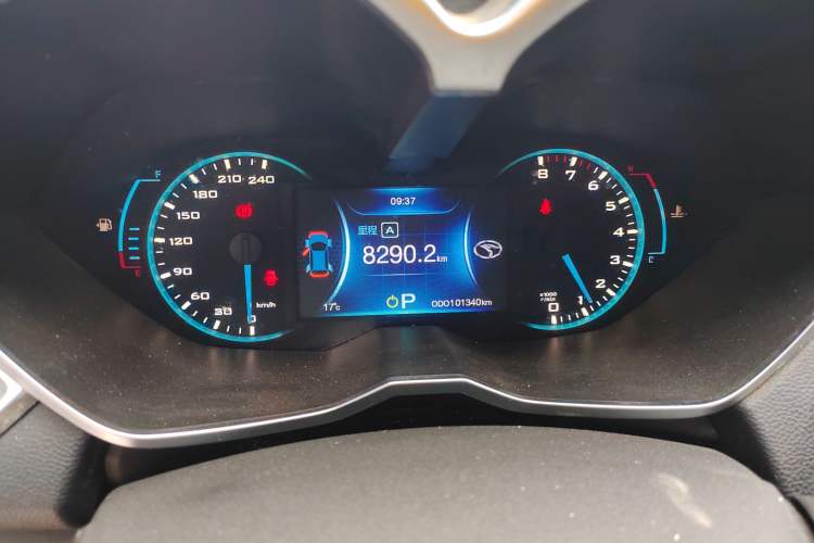 Used Soueast DX7 2016 1.5T Automatic Glory Edition
