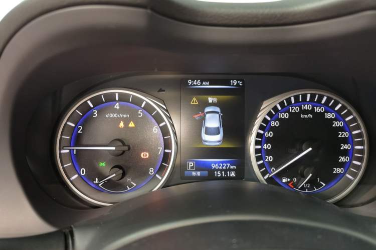 Used Infiniti Q50L 2016 2.0T Comfort Edition Instrument Cluster