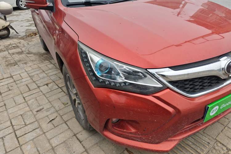 Used BYD Song 2017 Gaishi Upgrade Edition 1.5TI Manual Elite Model
