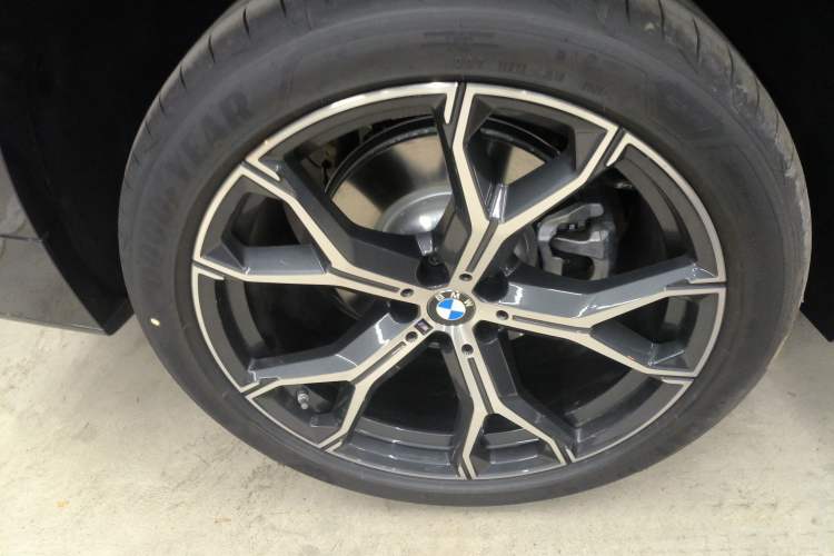 Used BMW X5 2025 Model, xDrive 30Li Prestige M Sport Night Package