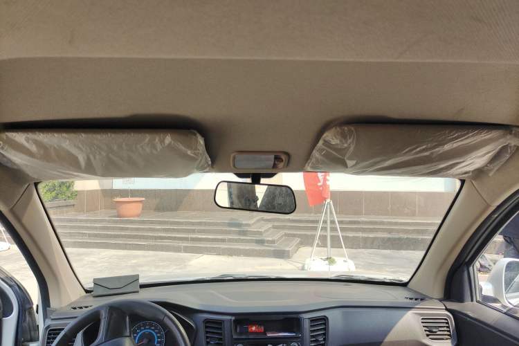 Used Wuling Hongguang V 2021 1.5L Enjoyment Edition LAR