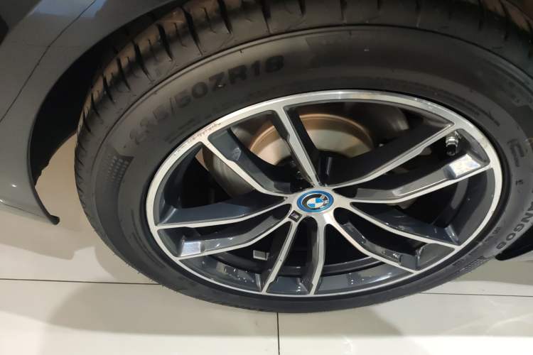 Used BMW 5 Series New Energy 2022 Second Facelift 535Le M Sport Package
