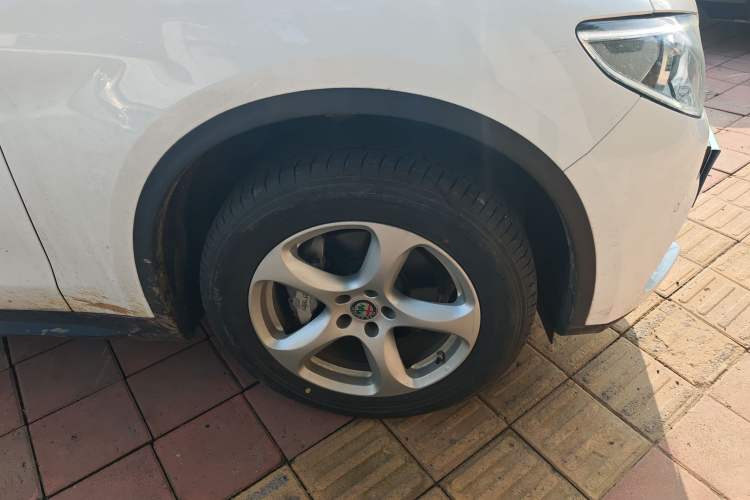 Used Alfa Romeo Stelvio 2017 2.0T 200HP Elite Edition