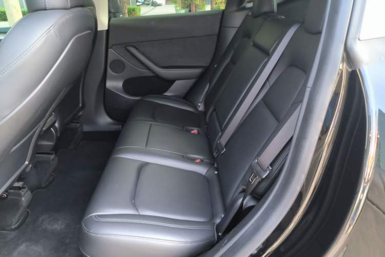 Used Tesla Model Y 2022 Rear-Wheel-Drive Version
