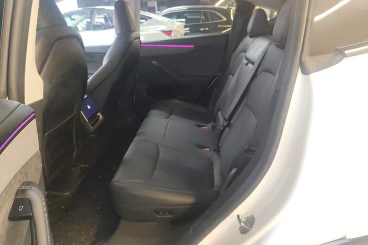 Used Tesla Model Y 2025 Long-Range All-Wheel Drive First Edition
