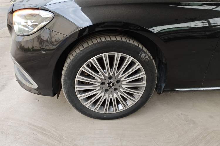 Used Mercedes-Benz E-Class 2023 Updated E 300 L Fashion Edition
