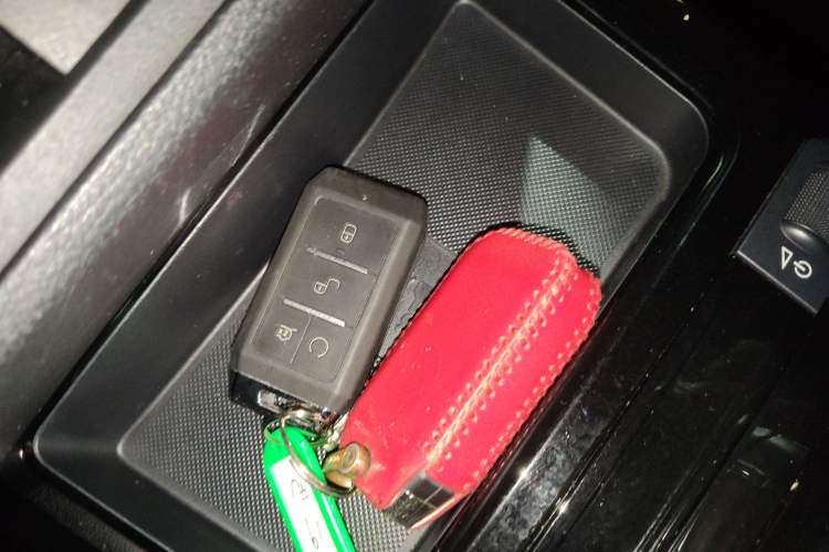 Used BYD Yuan New Energy 2019 EV535 Smart Connect Trendsetting Model
