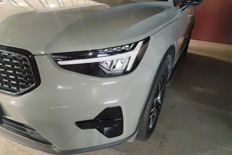 Used Volvo XC40 2023 B3 Zhiyuan Sport Edition Left Front Headlight