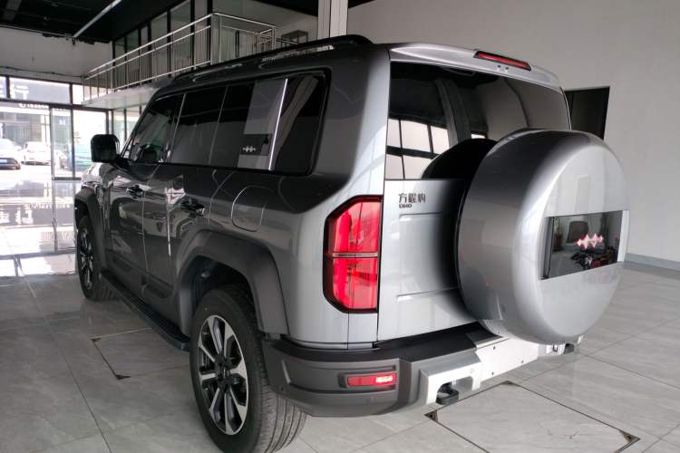 Used Formula Leopard 5 2023 Navigator Edition