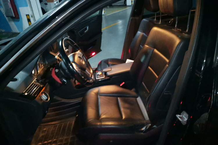 Used Mercedes-Benz E-Class 2012 E 260 L CGI Fashion Model