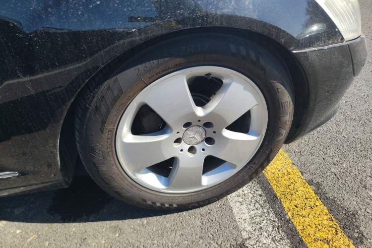 Used Mercedes-Benz S-Class 2008 S 350 L Luxury Model Right Front Wheel Hub