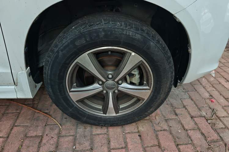 Used Haval H6 2016 Upgraded Model 1.5T Manual Two-Wheel Drive Urban Version
