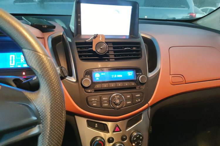 Used Chevrolet Trax 2016 1.4T Automatic Two-Wheel Drive Comfort Version with Sunroof