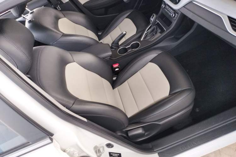 Used Geely Auto Vision 2020 Revised Version 1.5L CVT Asian Games Edition Right Front Seat