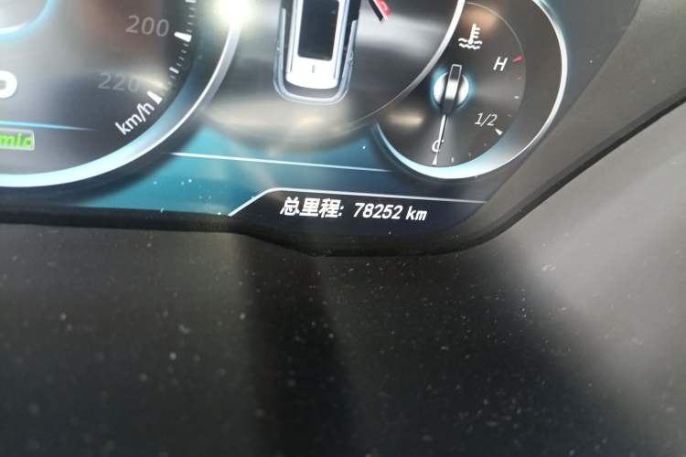 Used Zotye T700 2017 1.8T Dual-Clutch Prestige Model
