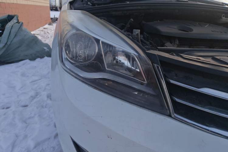 Used Dongfeng Aeolus L60 2015 1.8L Manual New Enjoyment Version