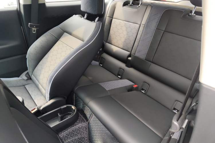 Used MINI Electric MINI COOPER 2024 456km COOPER E Classic Edition
